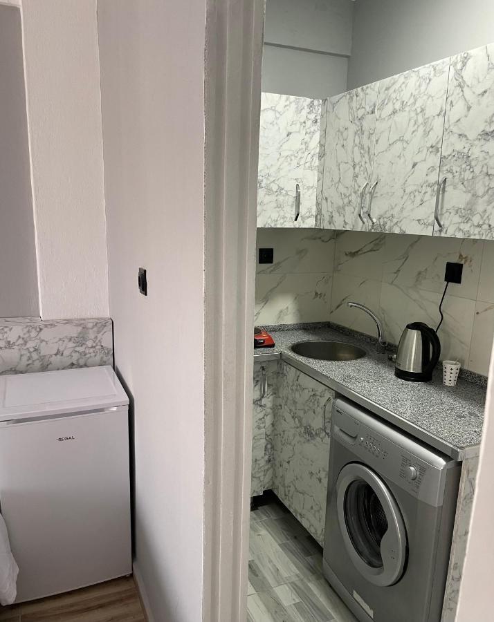 Ersoy Ege Apart Otel Анталия Екстериор снимка
