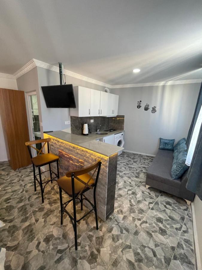 Ersoy Ege Apart Otel Анталия Екстериор снимка